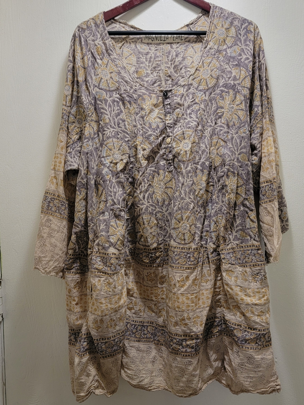 Magnolia Pearl Briar Tunic In Flower Child